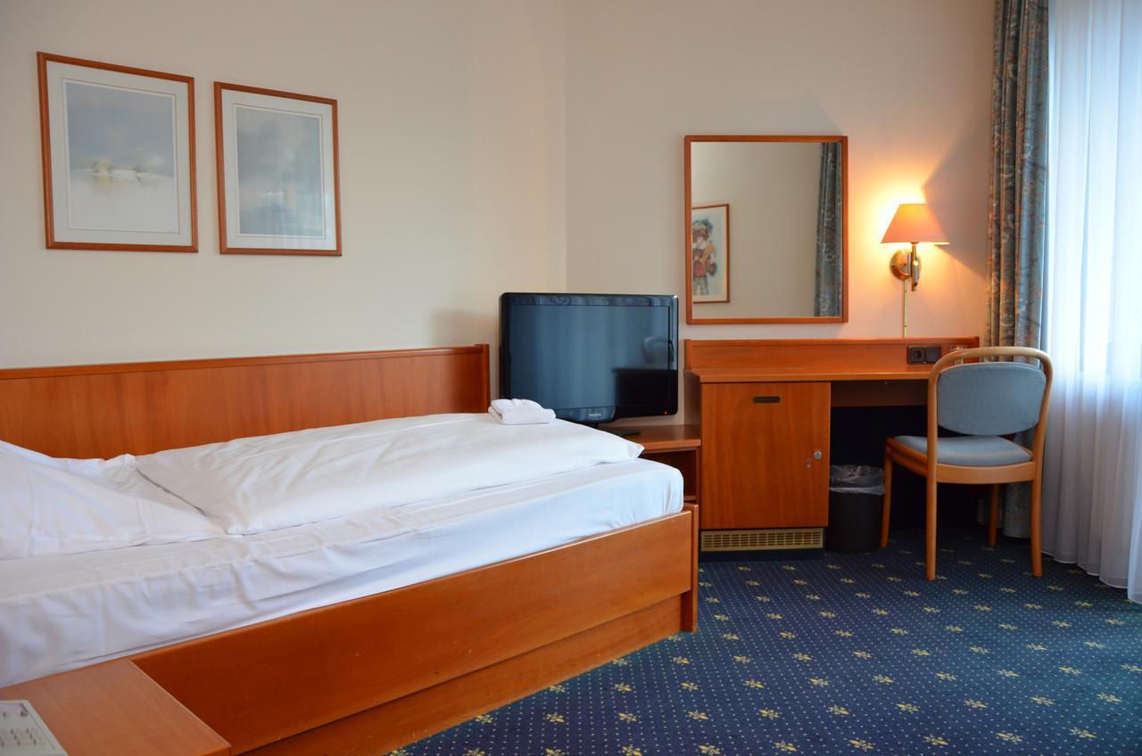 Karaman Group Hotel Bad Nenndorf Extérieur photo