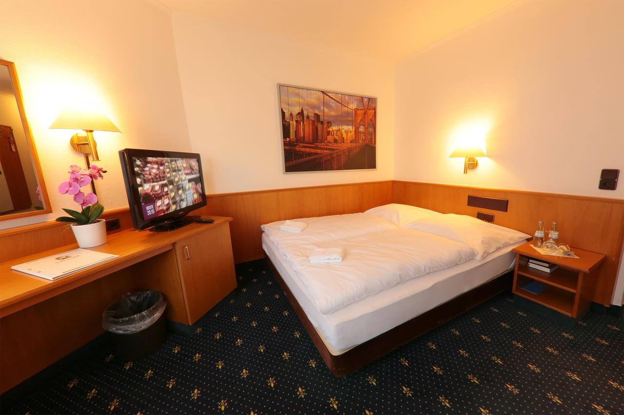 Karaman Group Hotel Bad Nenndorf Extérieur photo